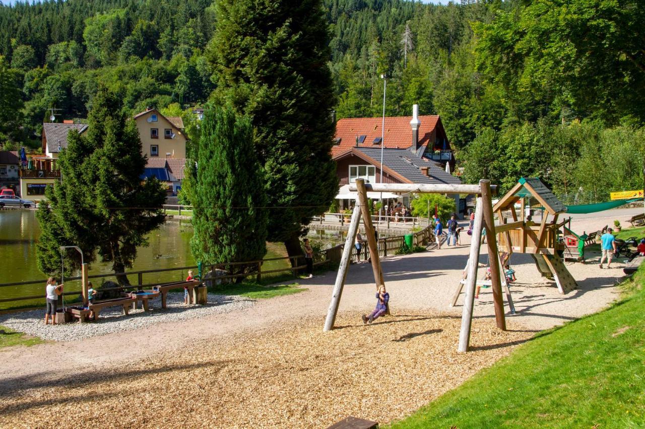Self-Check-In Ferienwohnungen & Apartments Am Bergsee Triberg im Schwarzwald Eksteriør bilde
